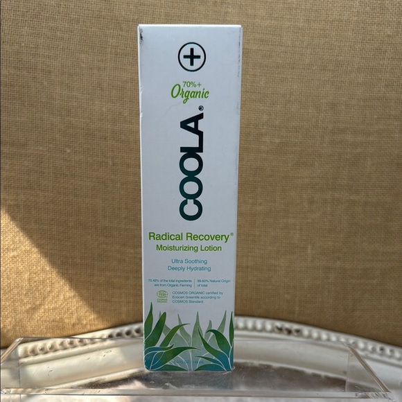 COOLA Radical Recovery Moisturizing Lotion - Picture 2 of 9